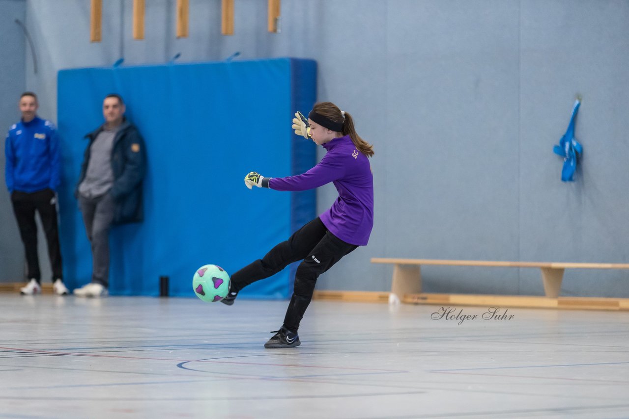 Bild 97 - C-Juniorinnen 3 Loewinnen Cup